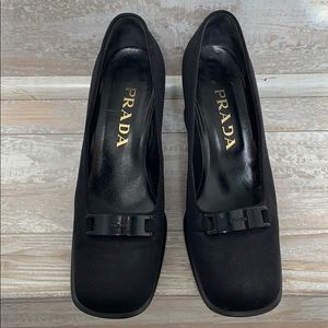 Prada Black Heels 37 Amazing Condition 🖤